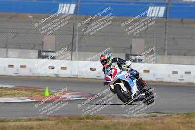 media/Nov-26-2022-Fastrack Riders (Sat) [[b001e85eef]]/Level 3/Session 3 Outside Turn 9/